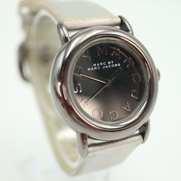 Marc Jacobs Womens Gunmetal Watch 33mm Round Leather Strap MBM1220 w New Battery main image 9